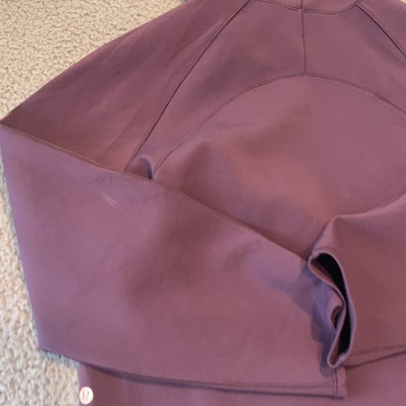 Lululemon AirWrap Pullover Hoodie
Grape Thistle size 8 - Picture 5 of 6